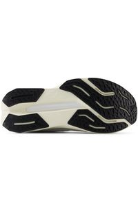 Buty damskie New Balance FuelCell Propel v5 WFCPRCF5 – szare. Okazja: na co dzień. Kolor: szary. Materiał: guma, poliester, materiał, syntetyk. Szerokość cholewki: normalna. Sport: bieganie, fitness #4