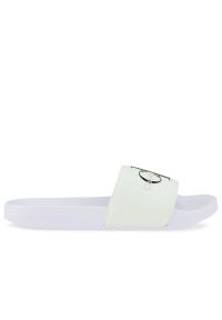 Klapki Calvin Klein Slide Monogram CO YM0YM00061-YBR - białe. Okazja: na plażę, na co dzień. Kolor: biały. Materiał: materiał. Szerokość cholewki: normalna. Wzór: aplikacja. Sezon: lato. Sport: pływanie