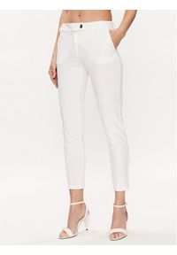 Rinascimento Spodnie materiałowe CFC0113051003 Biały Slim Fit. Kolor: biały. Materiał: materiał, syntetyk