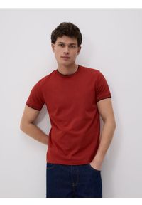 Reserved - T-shirt regular z merceryzowaną bawełną - czerwony. Kolor: czerwony. Materiał: bawełna