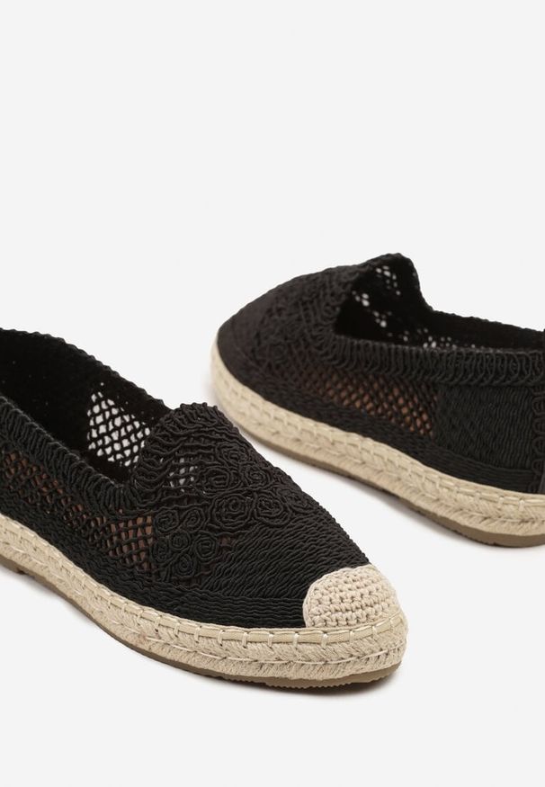 Born2be - Czarne Szydełkowe Espadryle Vices na Podeszwie z Plecionki Jelseli. Okazja: na co dzień. Kolor: czarny. Styl: klasyczny, elegancki, casual