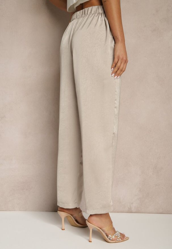 Renee - Beżowe Spodnie High Waist o Eleganckim Fasonie z Prostą Nogawką Jenarwena. Okazja: na spotkanie biznesowe. Stan: podwyższony. Kolor: beżowy. Styl: elegancki