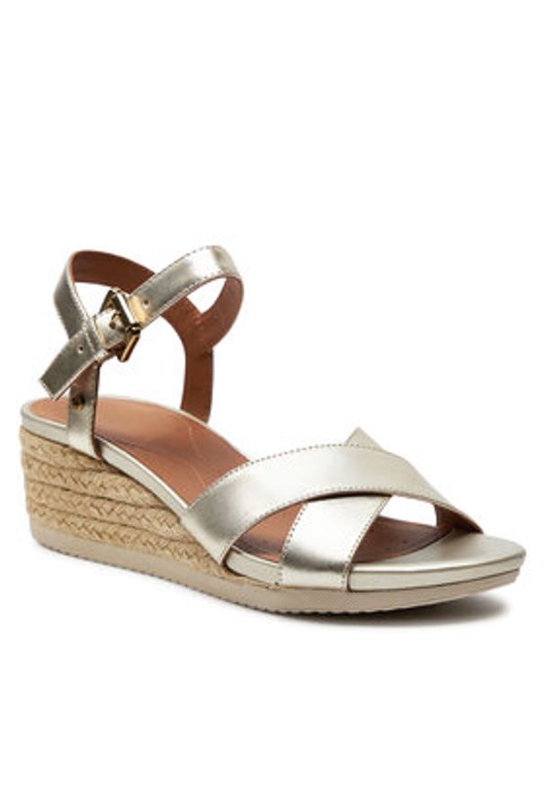 Geox Espadryle D Ischia Corda D02HHC 000CF C2012 Złoty. Kolor: złoty. Materiał: skóra