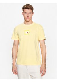 Tommy Jeans T-Shirt Classic Logo DM0DM16227 Żółty Regular Fit. Kolor: żółty. Materiał: bawełna #1