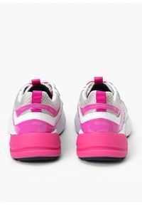Love Moschino - Sneakersy damskie białe LOVE MOSCHINO JA15025G1GIQ6-01B. Okazja: na co dzień, na spacer, do pracy. Kolor: biały. Sport: turystyka piesza #3