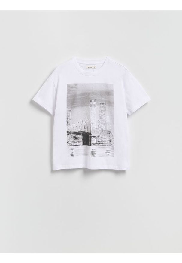 Reserved - T-shirt z nadrukami - biały. Kolor: biały. Materiał: bawełna, dzianina. Wzór: nadruk