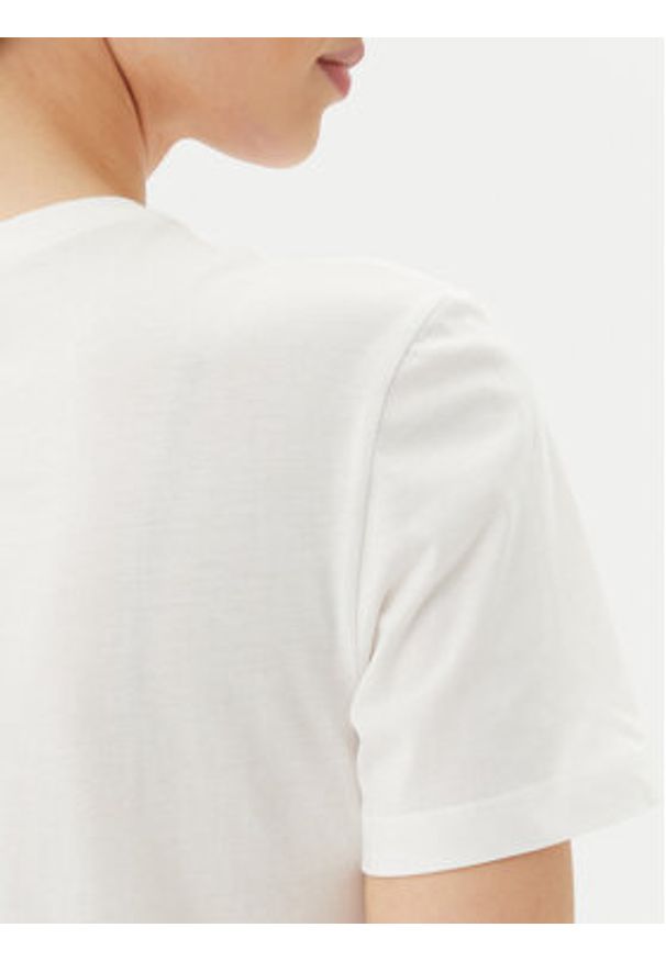 only - ONLY T-Shirt Kita 15349150 Biały Regular Fit. Kolor: biały. Materiał: bawełna