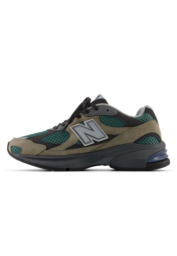Buty unisex New Balance ABZORB U2010AGY – brązowe. Kolor: brązowy. Materiał: guma, zamsz. Szerokość cholewki: normalna. Sezon: lato. Sport: bieganie