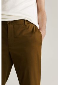 Mango Man - Spodnie Dublin. Kolor: brązowy. Materiał: tkanina, bawełna, materiał, elastan. Wzór: gładki #5