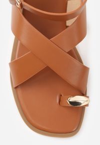 Born2be - Jasnobrązowe Sandały Japonki z Paskiem na Palec i Paskiem Wokół Kostki Vivanya. Okazja: na co dzień. Zapięcie: pasek. Kolor: brązowy. Sezon: lato. Styl: casual, elegancki #9
