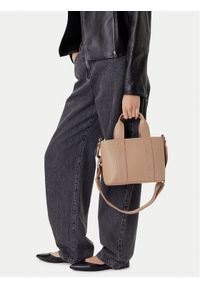 Hugo - HUGO Torebka 50547473 Beżowy. Kolor: beżowy. Materiał: skórzane #1