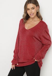 Born2be - Bordowy Wiskozowy Sweter o Pudełkowym Kroju z Metaliczną Nitką Essmia. Okazja: na co dzień, na spacer. Typ kołnierza: dekolt w serek. Kolekcja: plus size. Kolor: czerwony. Materiał: wiskoza. Styl: klasyczny, casual #5