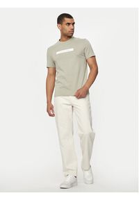 Calvin Klein T-Shirt Shadow Logo K10K113110 Beżowy Regular Fit. Kolor: beżowy. Materiał: bawełna