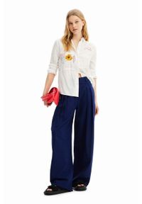 Desigual spodnie z domieszką lnu kolor granatowy szerokie medium waist. Kolor: niebieski. Materiał: len #4