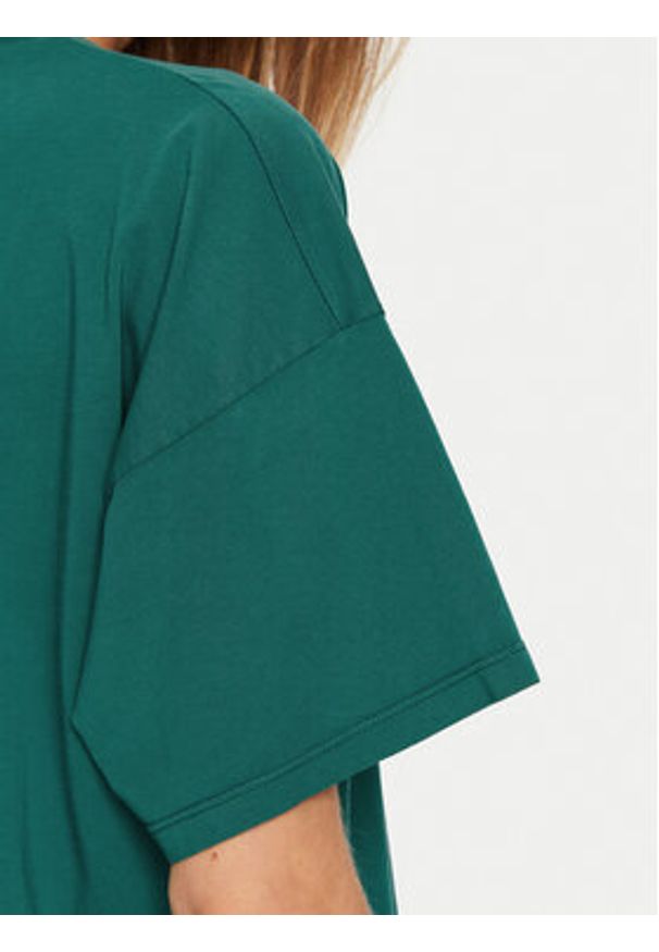 ViCOLO T-Shirt RS0053 Zielony Regular Fit. Kolor: zielony. Materiał: bawełna