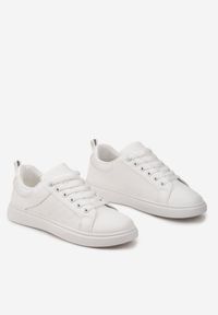 Born2be - Białe Klasyczne Sneakersy Siremea. Okazja: na co dzień. Kolor: biały #3