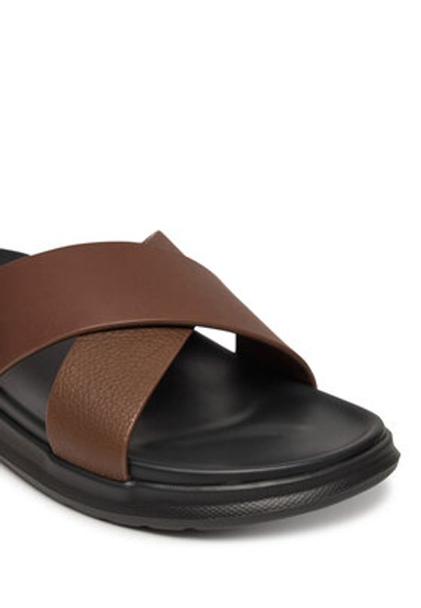 TOMMY HILFIGER - Tommy Hilfiger Klapki D Density Hilfiger Lth Cc Sand FM0FM05358 Brązowy. Kolor: brązowy. Materiał: skóra