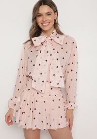 Born2be - Różowa Rozkloszowana Sukienka z Rękawami Typu Nietoperz i Wiązaniem Miriviela. Okazja: na co dzień. Kolor: różowy. Materiał: jeans. Typ sukienki: proste. Styl: klasyczny, casual #3