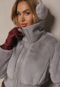 Renee - Szara Kurtka Futrzana o Krótkim Kroju z Ozdobnym Kołnierzem i Ściągaczem Semiritae. Okazja: na spacer, na co dzień. Typ kołnierza: golf. Kolor: szary. Materiał: futro. Długość: krótkie. Styl: elegancki, casual, klasyczny