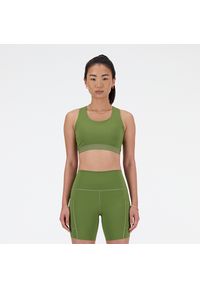 Biustonosz New Balance WB41046DEK – zielony. Kolor: zielony. Materiał: poliester, elastan, tkanina, materiał, skóra. Rodzaj stanika: wyciągane miseczki. Wzór: gładki. Sport: fitness #1