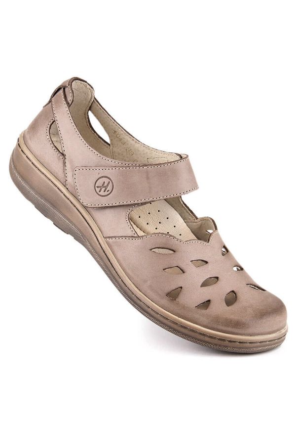 Skórzane komfortowe półbuty damskie ażurowe na rzep beżowe Helios 4043.02. Zapięcie: rzepy. Kolor: beżowy. Materiał: skóra. Wzór: ażurowy