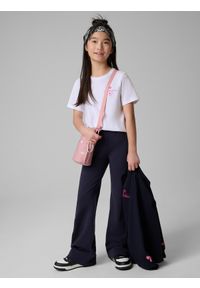 4f - 4F Spodnie dresowe z rozszerzanymi nogawkami dziewczęce - granatowe 164 (13-14 lat). Okazja: na co dzień. Kolor: niebieski. Materiał: dresówka. Sezon: lato. Styl: casual #1