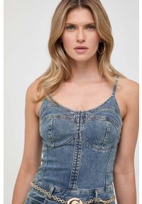 Guess kombinezon jeansowy kolor niebieski z dekoltem w szpic. Kolor: niebieski. Materiał: jeans. Długość rękawa: na ramiączkach #6