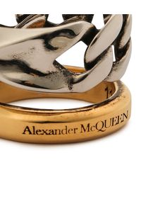 Alexander McQueen - ALEXANDER MCQUEEN - Pierścień z logo. Materiał: pozłacane, z mosiądzu. Kolor: srebrny #5