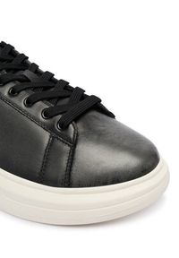 Liu Jo Sneakersy Big 05 7G5015 PX112 Czarny. Kolor: czarny. Materiał: skóra