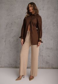 Renee - Beżowe Spodnie z Bawełną o Szerokim Kroju z Cyrkoniami Azirene. Okazja: na co dzień. Kolor: beżowy. Materiał: bawełna. Styl: casual #1