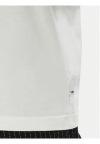 Adidas - adidas T-Shirt Trefoil Series JW2975 Biały Loose Fit. Kolor: biały. Materiał: bawełna #4