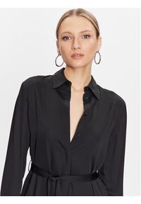 Calvin Klein Sukienka koszulowa K20K205218 Czarny Regular Fit. Kolor: czarny. Materiał: syntetyk. Typ sukienki: koszulowe #2