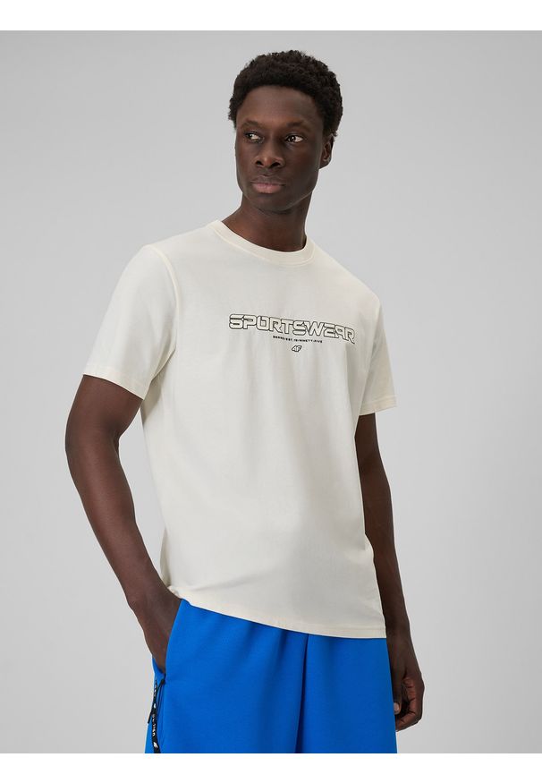 4f - 4F T-shirt regular z nadrukiem męski - beżowy 3XL. Okazja: na co dzień. Kolor: beżowy. Materiał: dzianina, bawełna, materiał. Wzór: nadruk. Styl: casual