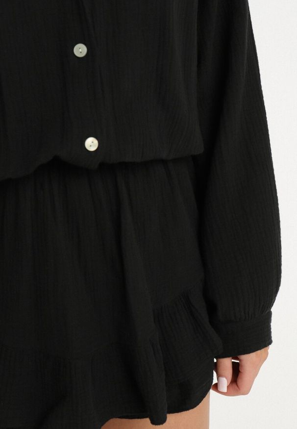 Born2be - Czarny Bawełniany Kombinezon z Elastyczną Gumką w Talii i Spódnico-Spodenkami Gleasea. Okazja: na co dzień. Kolor: czarny. Materiał: bawełna. Styl: casual, elegancki