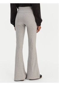 Adidas - adidas Legginsy Essentials IY9674 Szary Flared Leg. Kolor: szary. Materiał: wiskoza #3