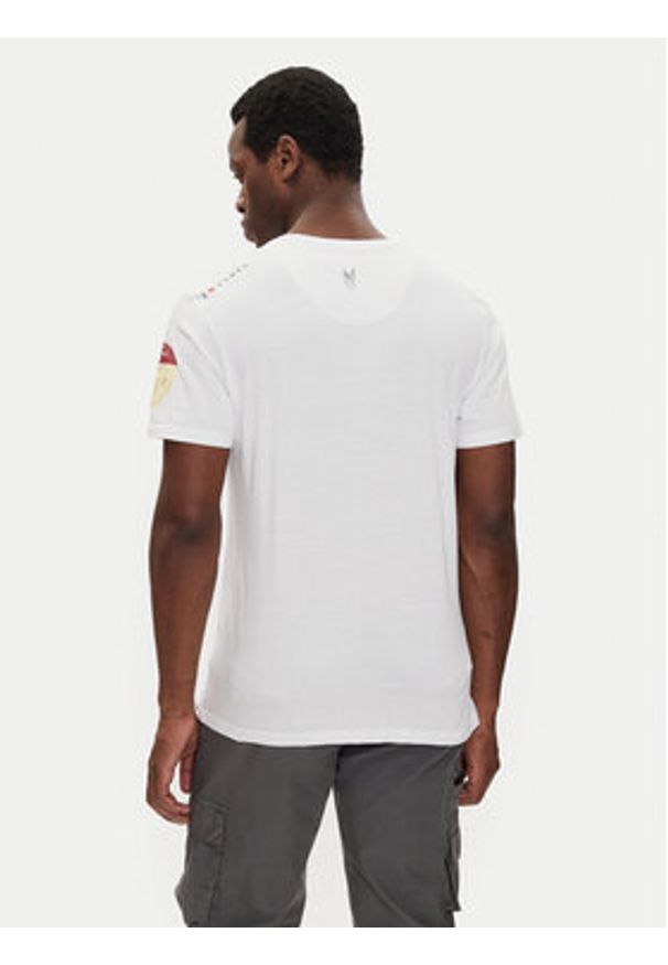 Brave Soul T-Shirt MTS-149CAPITOL Biały Regular Fit. Kolor: biały. Materiał: bawełna