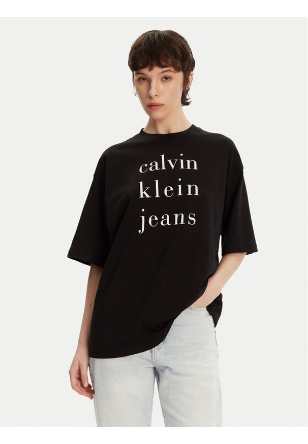 Calvin Klein Jeans T-Shirt LV047B827G Czarny Relaxed Fit. Kolor: czarny. Materiał: bawełna
