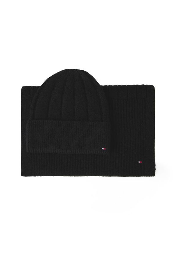 TOMMY HILFIGER - Tommy Hilfiger Zestaw Szalik i Czapka Flag Fluffy AW0AW17994 Czarny. Kolor: czarny. Materiał: poliester, materiał