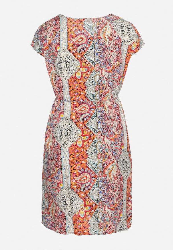 Born2be - Czerwono-Beżowa Wiskozowa Sukienka w Stylu Boho o Pudełkowym Kroju z Materiałowym Paskiem Neteri. Okazja: na co dzień. Kolor: czerwony. Materiał: wiskoza, materiał. Styl: boho