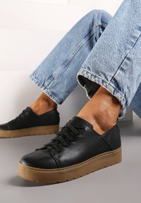 Born2be - Czarne Sneakersy Gorsey. Nosek buta: okrągły. Kolor: czarny. Materiał: materiał. Obcas: na platformie #1
