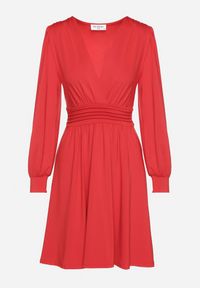 Born2be - Czerwona Rozkloszowana Sukienka z Wiskozą Selithiel. Okazja: na wesele, na ślub cywilny, na imprezę. Typ kołnierza: dekolt w serek. Kolor: czerwony. Materiał: wiskoza. Styl: elegancki #2
