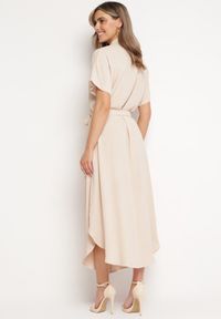 Born2be - Beżowa Sukienka Wiskozowa o Luźnym Koszulowym Kroju Wiązana w Talii Rionella. Kolor: beżowy. Materiał: wiskoza. Długość rękawa: krótki rękaw. Sezon: lato. Typ sukienki: koszulowe. Styl: klasyczny #7