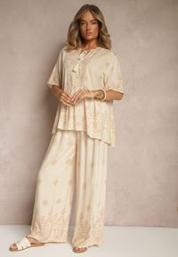 Renee - Beżowy Komplet z Wiskozy Spodnie i Bluzka Ozdobiona Wiązaniem Lunarelis. Kolor: beżowy. Materiał: wiskoza. Wzór: aplikacja