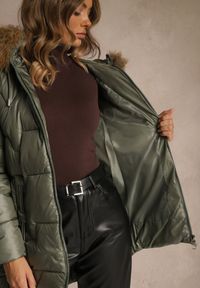 Renee - Zielona Kurtka z Pikowanymi Przeszyciami i Kapturem z Odpinanym Futrem Galenea. Okazja: na co dzień. Kolor: zielony. Materiał: futro. Styl: elegancki, casual #4