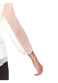 TOP SECRET - Elegancka bluzka o luźnym kroju. Kolor: biały. Materiał: tiul. Długość: długie. Wzór: aplikacja. Sezon: jesień. Styl: elegancki #6