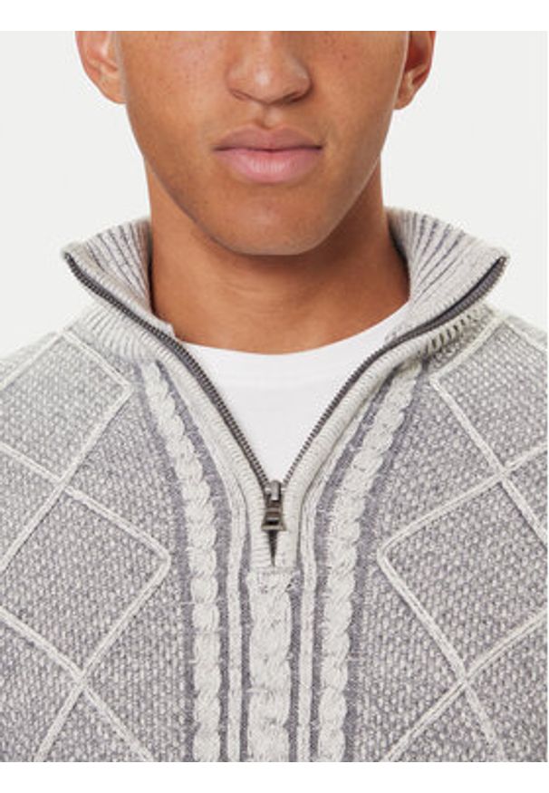 Guess Sweter M5BR44 Z2ZK2 Szary Regular Fit. Kolor: szary. Materiał: syntetyk