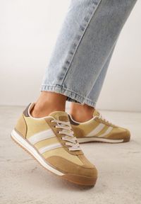 Renee - Żółte Sneakersy Ozdobione z Boku Paskami Ariene. Okazja: na co dzień. Zapięcie: pasek. Kolor: żółty. Materiał: jeans, materiał. Wzór: aplikacja. Sezon: wiosna #1