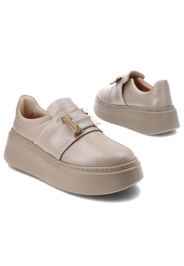 Beżowe Sneakersy Armodo Eleganckie Wsuwane Obuwie Damskie. Okazja: na co dzień. Zapięcie: bez zapięcia. Kolor: beżowy. Materiał: materiał, skóra. Wzór: kolorowy. Styl: elegancki