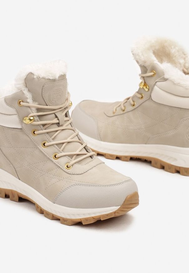 Renee - Beżowe Traperki na Tłoczonej Platformie ze Sznurowaniem Zinlatta. Okazja: na co dzień. Kolor: beżowy. Materiał: jeans. Obcas: na platformie. Styl: casual, elegancki