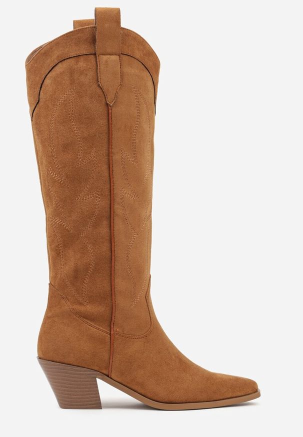 Born2be - Jasnobrązowe Kozaki Kowbojki na Stożku z Haftem na Cholewce Gallessa. Okazja: na co dzień, do pracy, na spotkanie biznesowe. Nosek buta: szpiczasty. Kolor: brązowy. Szerokość cholewki: normalna. Wzór: haft. Materiał: jeans. Obcas: na stożku. Styl: boho, biznesowy, casual, elegancki, klasyczny. Wysokość obcasa: średni